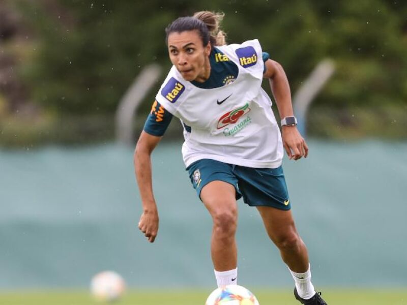 Marta será titular e reforça a seleção JD1 Notícias