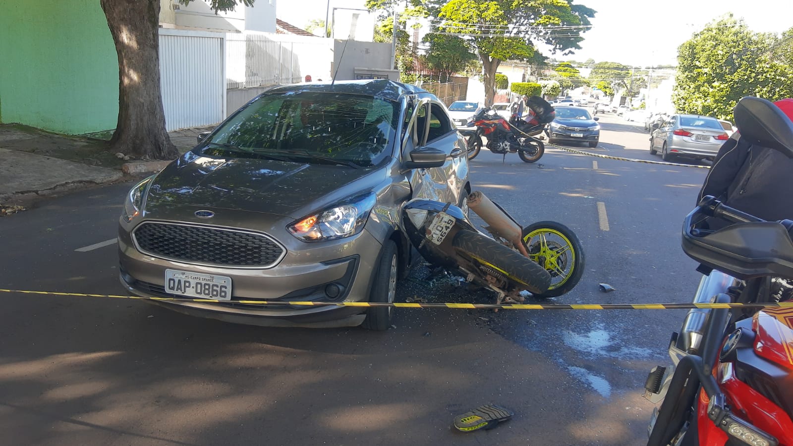 Motociclista Fica Em Estado Grave Ao Colidir Motorista Que Fazia