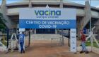 Nesta terça-feira, serão vacinados idosos de 72 e 71 anos.