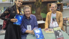 Bosco e Henrique participam de um momento especial com os leitores, autografando a obra