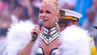 Xuxa leva cuspe de fã após show beneficente