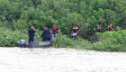 Marinha resgata cinco pessoas após embarcação afundar no Rio Paraguai