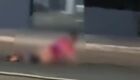 Mulher foi vista nua em via pública
