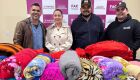 Associação dos Hamburgueiros entrega cobertores arrecadados e anuncia calendário até dezembro
