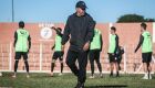 Operário durante treinamento com o técnico  Rhapael Pereira
