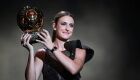 Alexia Putellas com Bola de Ouro de 2022, na última edição do campeonato