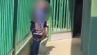A menor foi contida até a chegada do Corpo de Bombeiros 