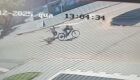 VÍDEO: Duas pessoas ficam feridas após colisão de bicicletas em Jardim