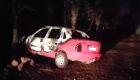 Carro ficou bastante destru&iacute;do ap&oacute;s o inc&ecirc;ndio
