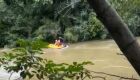 Rio sobe repentinamente e Corpo de Bombeiros resgata 44 turistas na Serra da Bodoquena