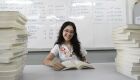 Ap&oacute;s passar em Medicina na UFMS, aluna volta &agrave; escola para agradecer professores