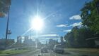 Segunda-feira ser&aacute; de sol forte e calor&atilde;o 