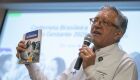  ministro da Sa&uacute;de, Alexandre Padilha, explica que a atualiza&ccedil;&atilde;o do conte&uacute;do da caderneta inclui informa&ccedil;&otilde;es sobre o cuidado na maternidade e o puerp&eacute;rio, al&eacute;m do plano de parto.