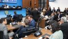 A sess&atilde;o come&ccedil;a &agrave;s 9h e &eacute; aberta ao p&uacute;blico