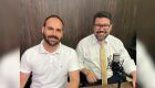 Eduardo e Fl&aacute;vio Bolsonaro saem em defesa de Pollon, "ataque expl&iacute;cito &agrave; direita"