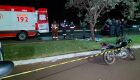 AGORA: Motociclista morre ao colidir contra árvore em avenida do Pioneiros