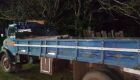 PMA apreende caminhão carregado de aroeira e multa proprietário em R$ 1,5 mil