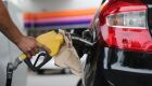 Gasolina ficar&aacute; mais cara nas refinarias, mas n&atilde;o refletir&aacute; no bolso do consumidor
