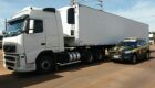 PRF apreende em Mundo Novo caminhão roubado em Santa Catarina