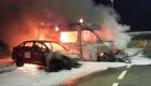 Duas ambulâncias do Corpo de Bombeiros são incendiadas por bandidos