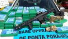 Traficante é preso com fuzil, 80 quilos de cocaína e R$ 7 mil
