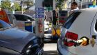 Preço da gasolina sobe em refinarias, mas baixa nos postos, diz ANP