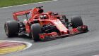 Vettel chegou a abrir mais de dez segundos à frente de Hamilton nas últimas voltas da prova