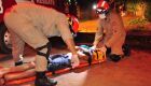 A vítima foi socorrida pelos bombeiros e encaminhada ao pronto-socorro do Hospital Regional Álvaro Fontoura