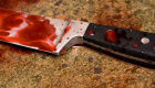 O homem estava com a arma usada no crime, uma faca com uma lâmina de aproximadamente 20cm