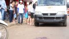 A motorista que estava conduzindo o carro ficou no local até a chegada da Polícia Militar de Trânsito