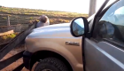 Vídeo - Fazendeiro morre prensado pela própria caminhonete