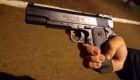 Pistola de brinquedo usada pelo adolescente morto por guardas municipais, em Dourados