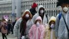 A Itália isolou uma dúzia de cidades no norte do país onde foram identificados mais de cem casos do vírus
