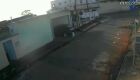 Imagens de c&acirc;meras pr&oacute;ximas ao local flagraram o momento do susto