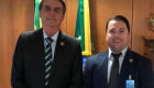 Nesta foto com o presidente Bolsonaro, o gerente da Embratur Rodolfo Nogueira , acompanha o presidente em viagem a MS
