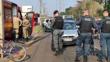 Policiais isolaram o local do homicídio na Avenida Guaicurus