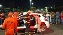 Carro ficou completamente destruído no acidente
