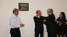 Aplaudido por André, Edil Albuquerque festeja inauguração com Almir Oshiro