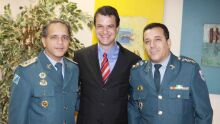 O Comandante da Polícia Militar Cel Carlos Alberto David dos Santos, Fernando Soares e Tenente Cel José 