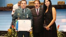 O Tenente Coronel José Augusto Castro com o deputado Arroyo e a esposa Valquiría Castro