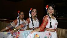 Grupo de dança El Shopin de Aquidauana - Gislaine Cardoso,Daniele Riquelme e Cristiane Riquelme