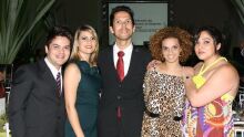 Antoniele Soares, Rosilene Lima, Thiago Khamas, Ana Paula Garcia e Maria Soares 