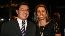 Prefeito de Anastácio Douglas Melo e esposa Cynthia Figueredo