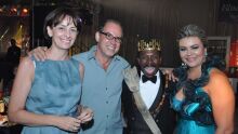 Mara e Roberto Bertagnolli com Eddy Murphy e  Cristina Marques