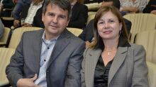 Flávio Castro e Claudia Cavalcante