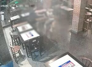 V&Iacute;DEO: C&acirc;mera flagrou assassinato de trabalhador em churrascaria de Cassil&acirc;ndia