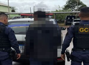 Suspeito foi levado para a Deam