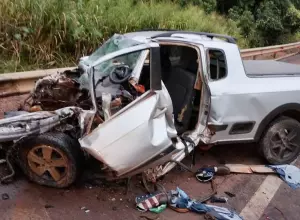 Jovem de 20 anos morre ap&oacute;s tentar ultrapassagem na BR-163 em Rio Verde
