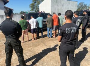 Opera&ccedil;&atilde;o prendeu dez pessoas envolvidas no esquema