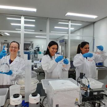 Nos testes laboratoriais s&atilde;o verificados mais de 80 par&acirc;metros de qualidade